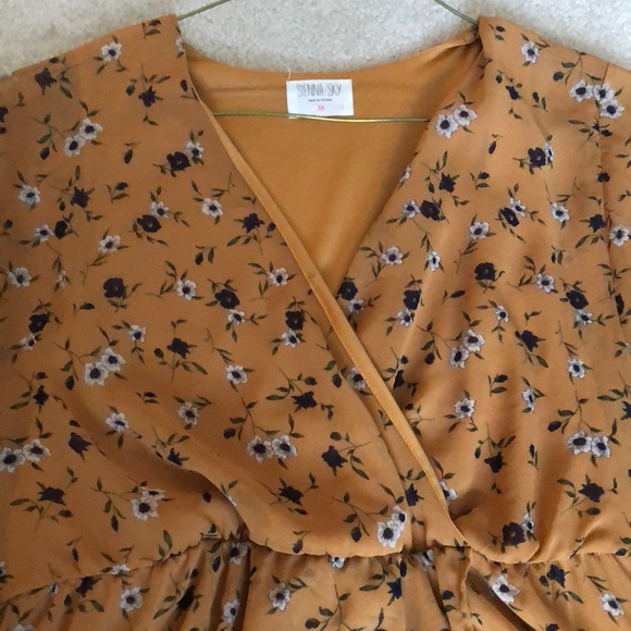 DRESS - Picture 1 of 5